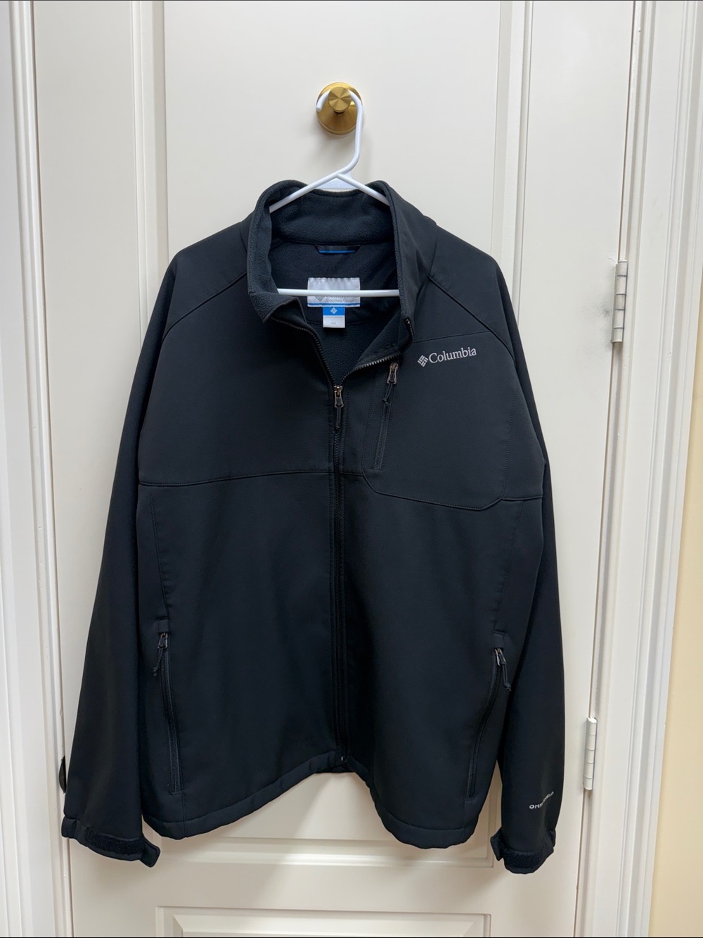 Columbia Black Softshell Performance Jacket
